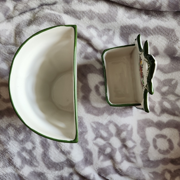 Wall hung ceramic soap sopa dish and flower pot vase hand painted - Picture 3 of 6